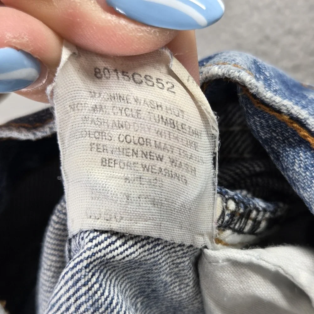 Vintage Levis 501 Jeans Mens Blue Straight Button Fly Made in USA Fits 34x29